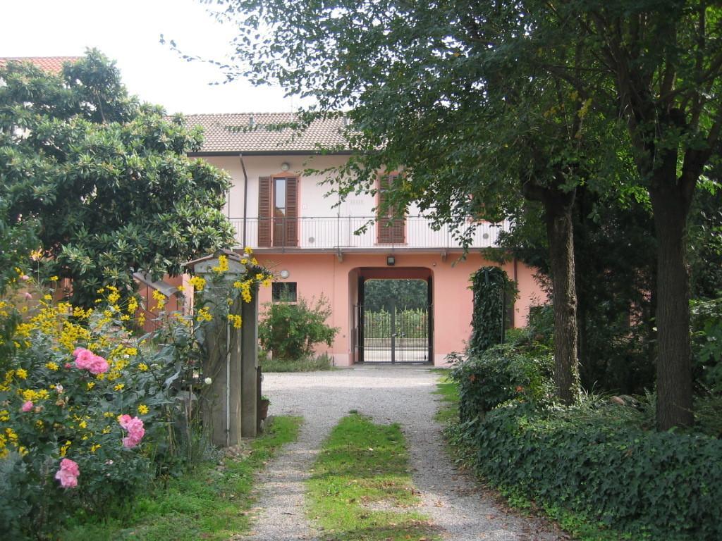 Le Petit Fleur Hotel Bareggio Eksteriør billede